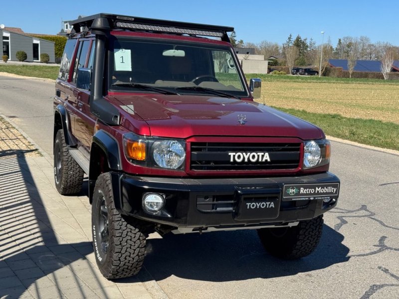 Toyota Land Cruiser  GRJ76 SPECIAL VOLLAUSSTATTUNG MJ23