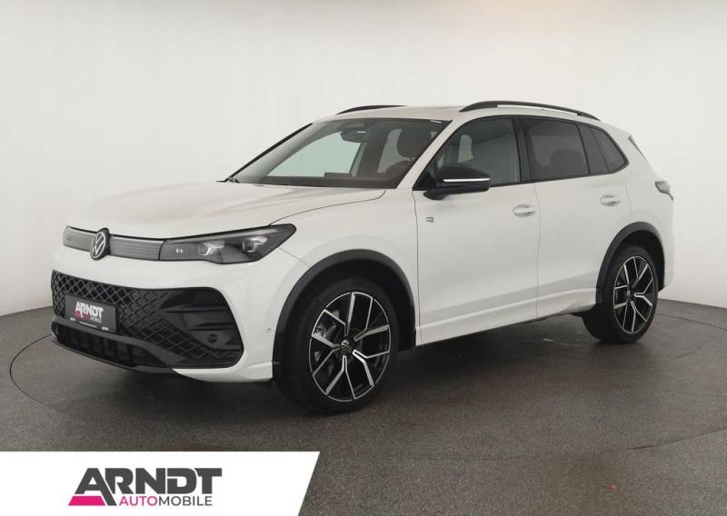 Volkswagen Tiguan 2.0 TSI DSG 4M R-Line IQ Pano Nav 360 AHK