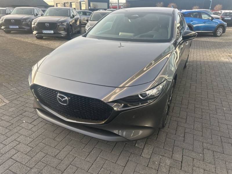 Mazda 3 2.5L e-SKYACTIV G 140ps Homura