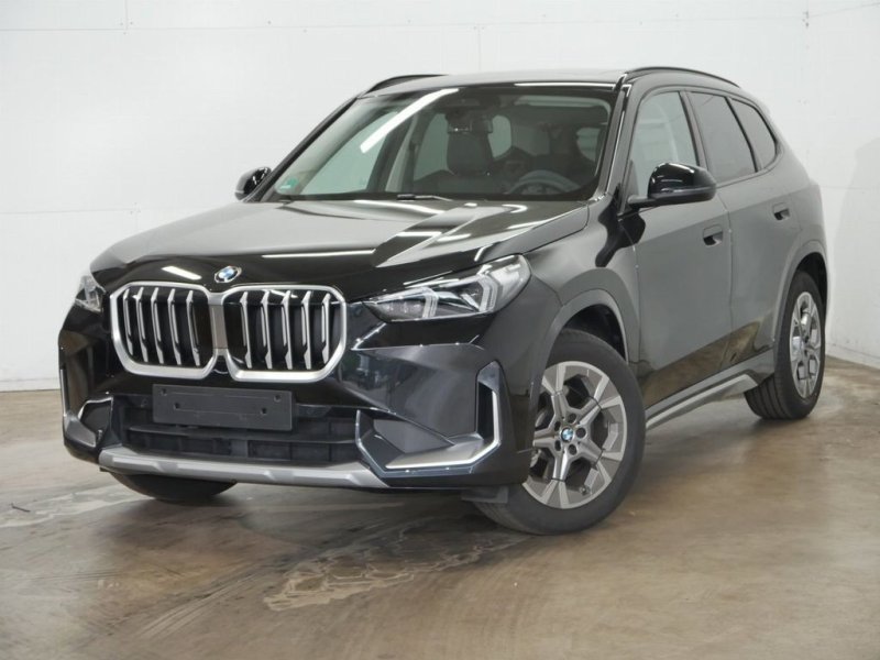 BMW X1 sDrive20i xLine ACC HandK Aktivsitze AHK Pano