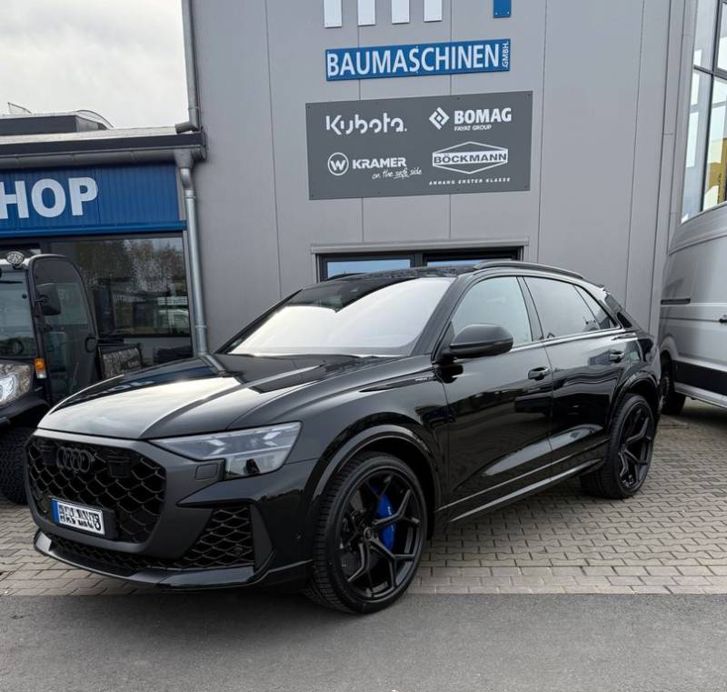 Audi RSQ8 Perf./ Voll /Carbon / 8x Reifen W/S