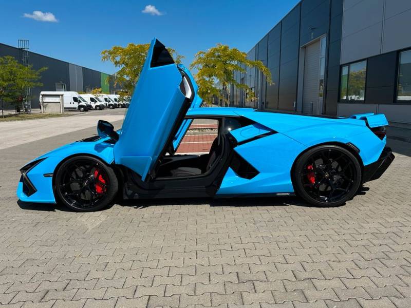 Lamborghini Revuelto 6.5 V12 HPEV*LIFT*SIDE*DISTR*NAVI*KAM*