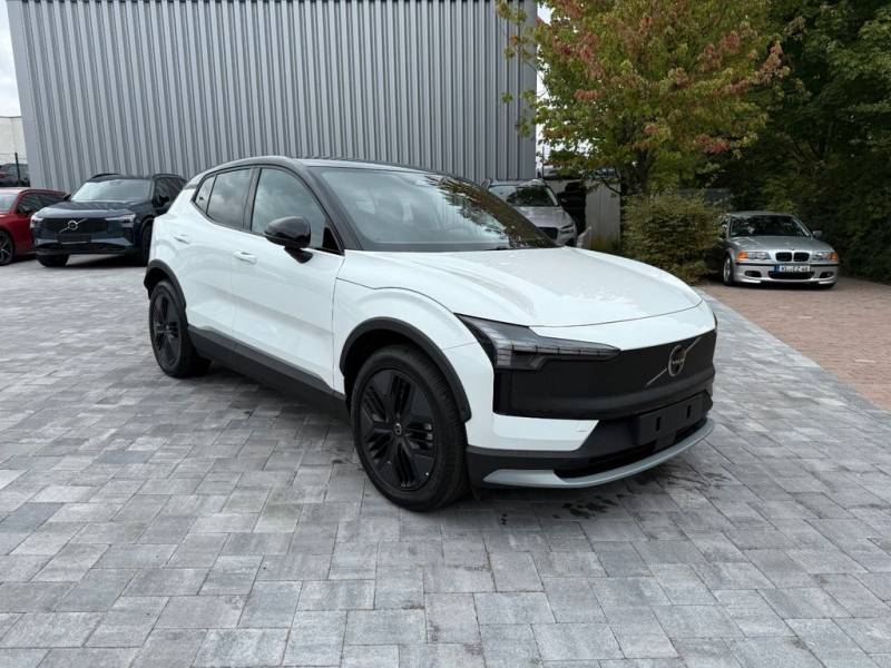 Volvo EX30 CROSS COUNTRY TWIN PERFORMANCE 314kW