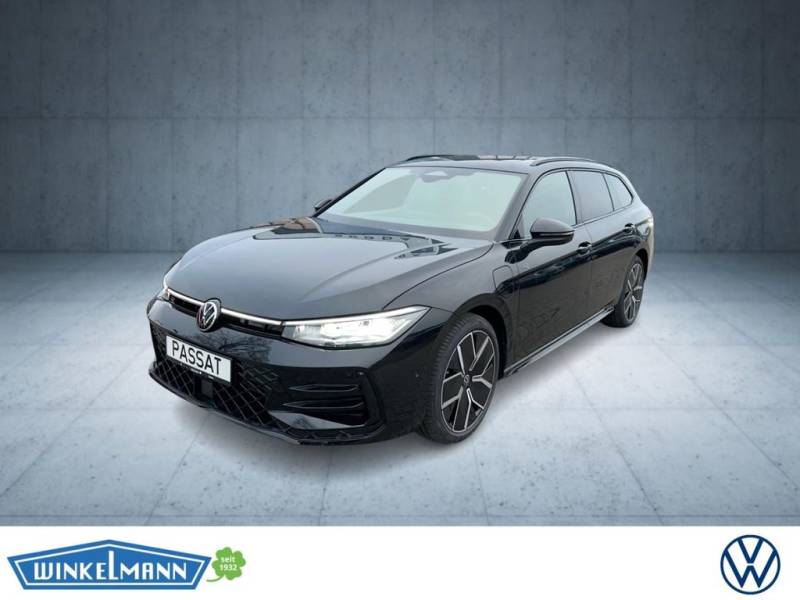 Volkswagen Passat Variant eHybrid R LINE SIGNATURE AHK PANO
