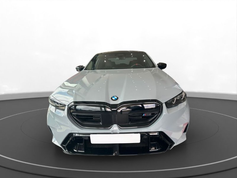 BMW M5 Plug-In Hybrid xDrive PANO*CARBON BandW COMF.25