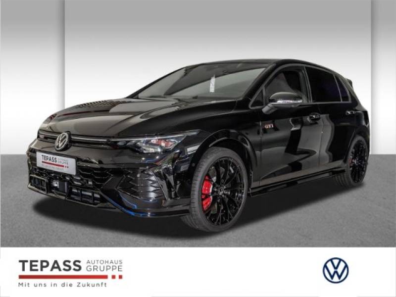 Volkswagen Golf GTI VIII 2.0 TSI Clubsport MATRIX PANO DCC