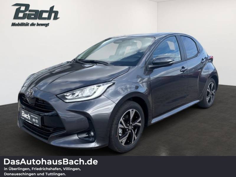Toyota Yaris 1,5 Hybrid Teamplayer mit Comfort-Paket AU