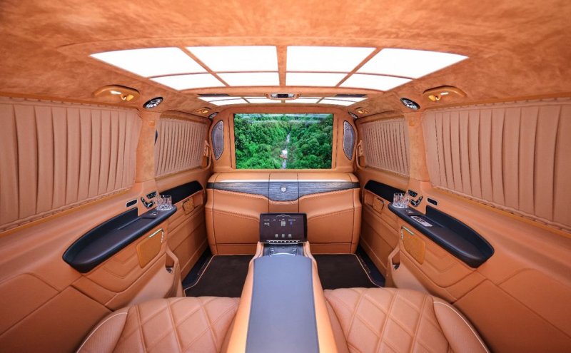 Mercedes-Benz V 300 d 4MATIC Extralong - VIP