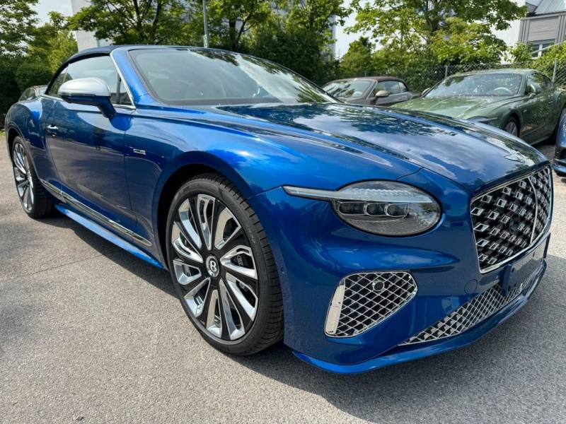 Bentley Continental GTC 1 OF 1  Mulliner 782 PS