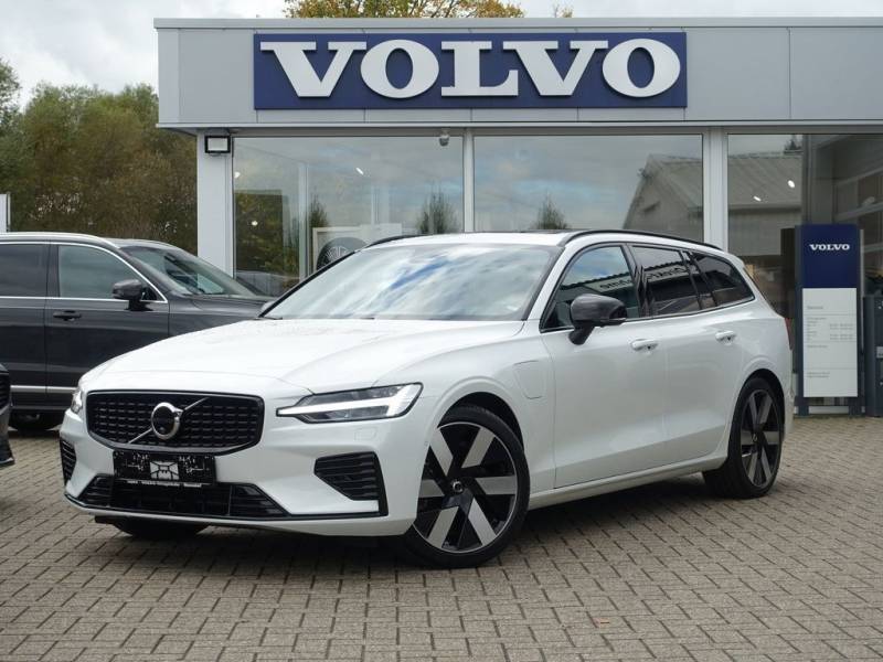 Volvo V60 Ultra Dark T8 AWD PANO/BandW/HUD/360°MASSAGE