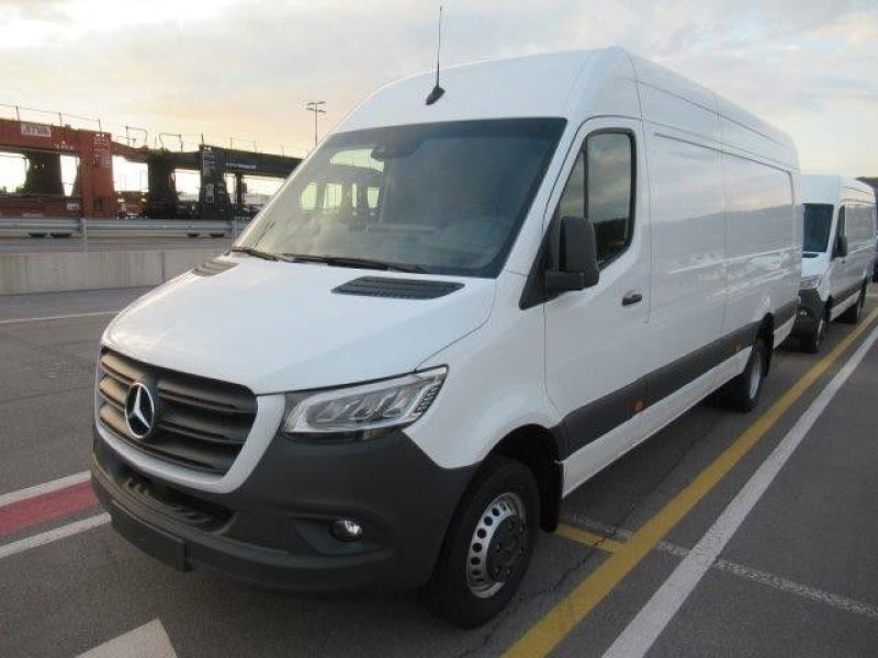 Mercedes-Benz Sprinter 10x - Schiebetür - 519 CDI - RWD - MBUX