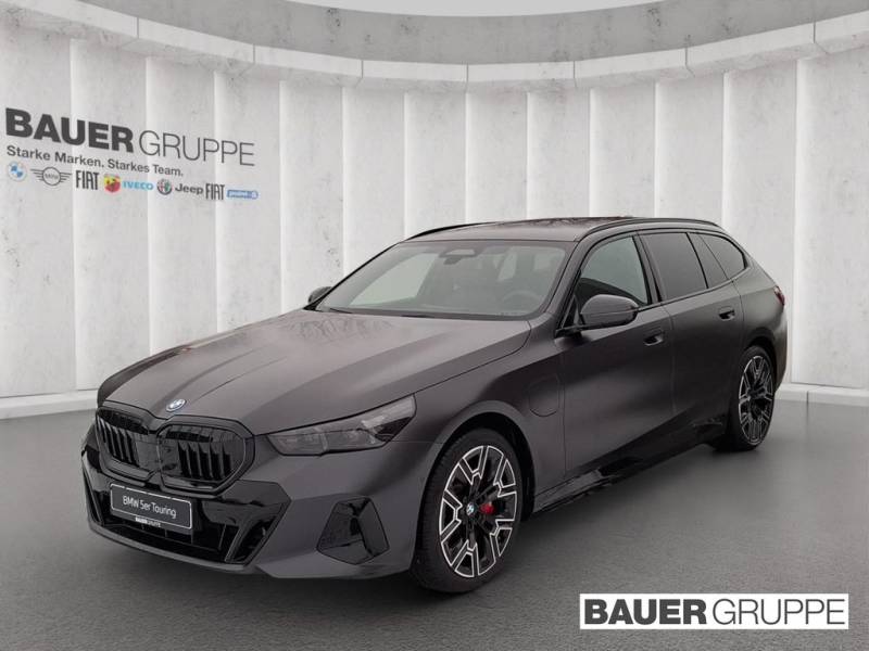 BMW 550 e xDrive Touring M Sport HUD AD AHK Navi Spo