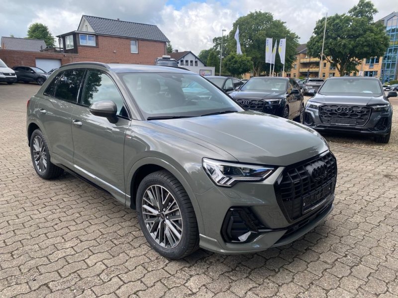 Audi Q3 40 TDI qu S line ACC AHK Optik Paket 19 Zoll