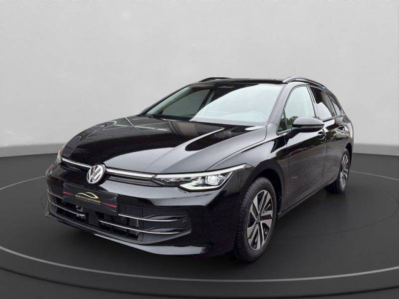 Volkswagen Golf VIII Variant 1.5 eTSI 110 kW Energy