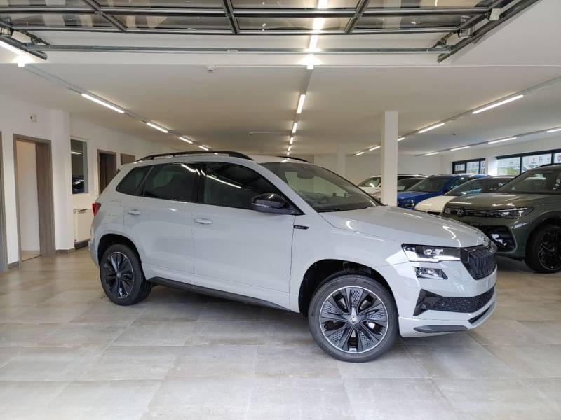 Skoda Karoq 1.5l TSI DSG Sportline AHK/Navi/EasyOp/Kam