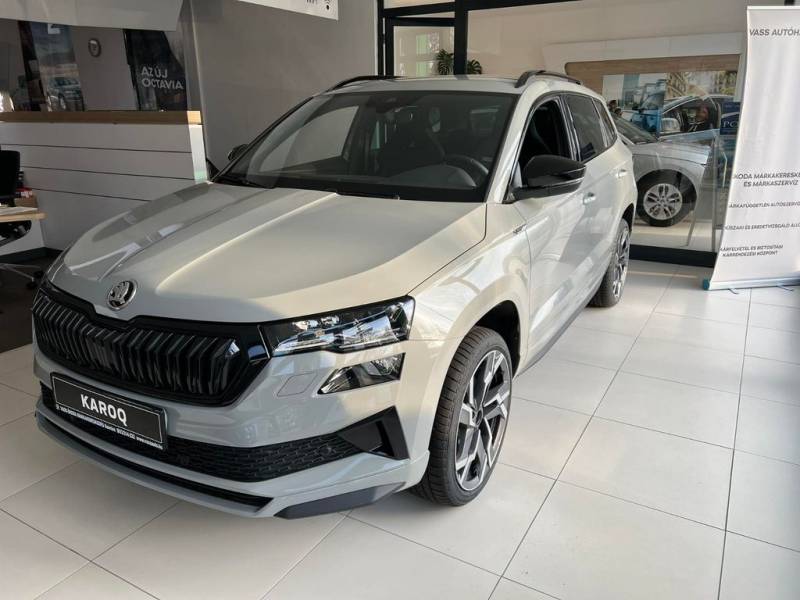 Skoda Karoq 1.5 TSi ACT Sportline AHK Matrix Navi Kam