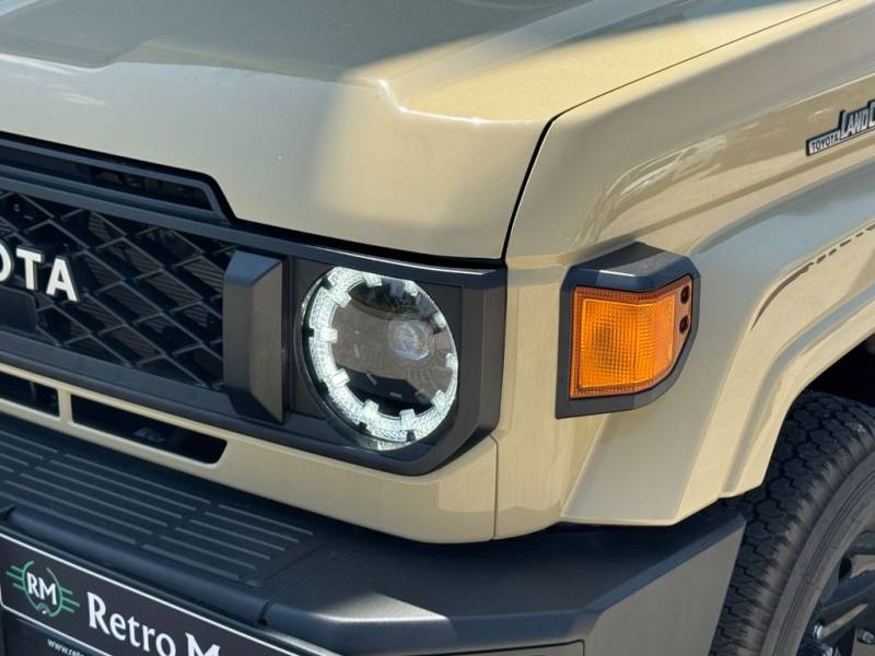 Toyota Land Cruiser GDJ79 SC 2,8l Navi Sperre Aluräder