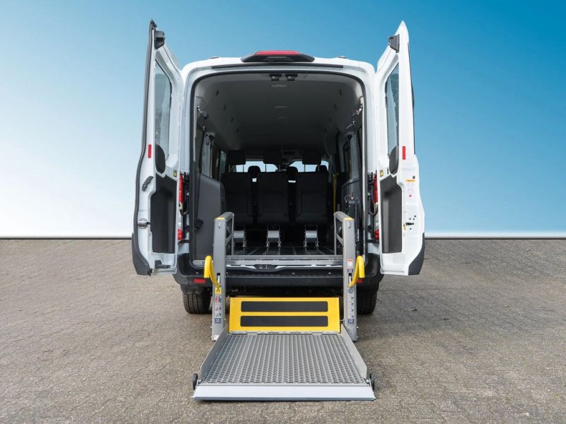 Ford Transit Kombi Lift Rollstuhl BTW KMP