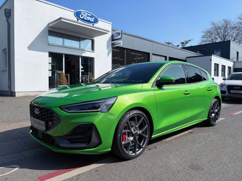 Ford Focus Lim. ST-X/Winterpaket/Kamera/5J.Garantie