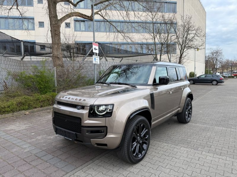 Land Rover Defender 4.4 P635 110 OCTA Petra Copper