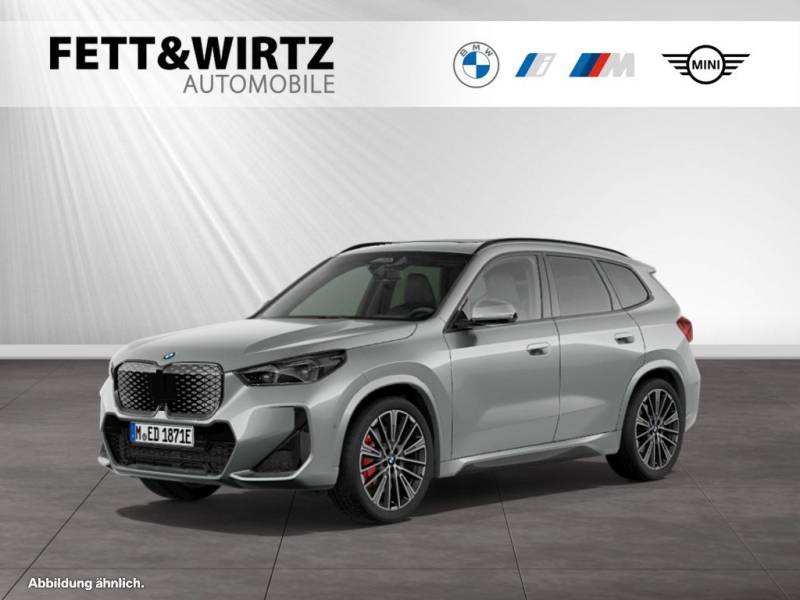 BMW iX1 xDrive30 M Sport Pro-AHK-Pano-DAandPA-Prof.