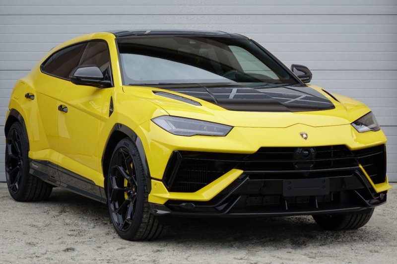 Lamborghini Urus 4.0V8*PERFOMANTE*CARBON*AKRAPOVIC*BandO*MY25*