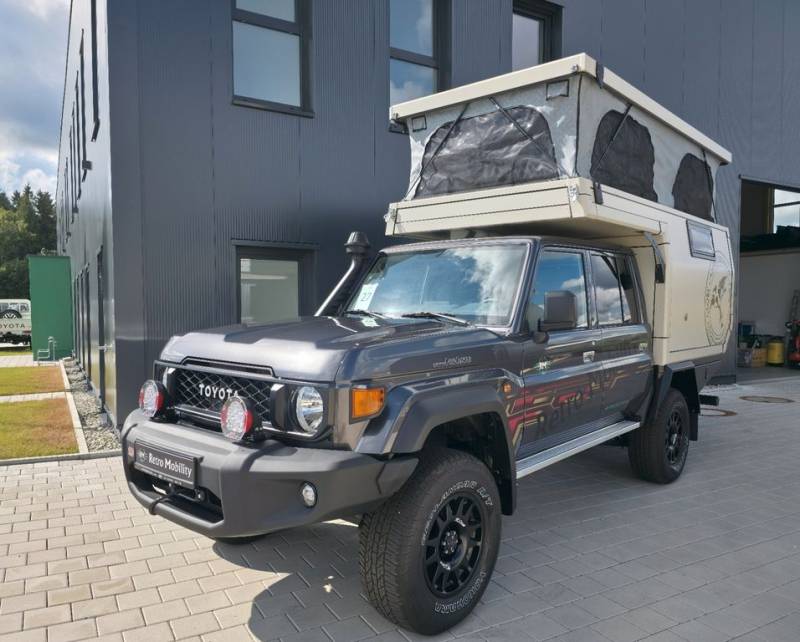 Toyota Land Cruiser GRJ79DC LX Mit Globe Camper Aufbau