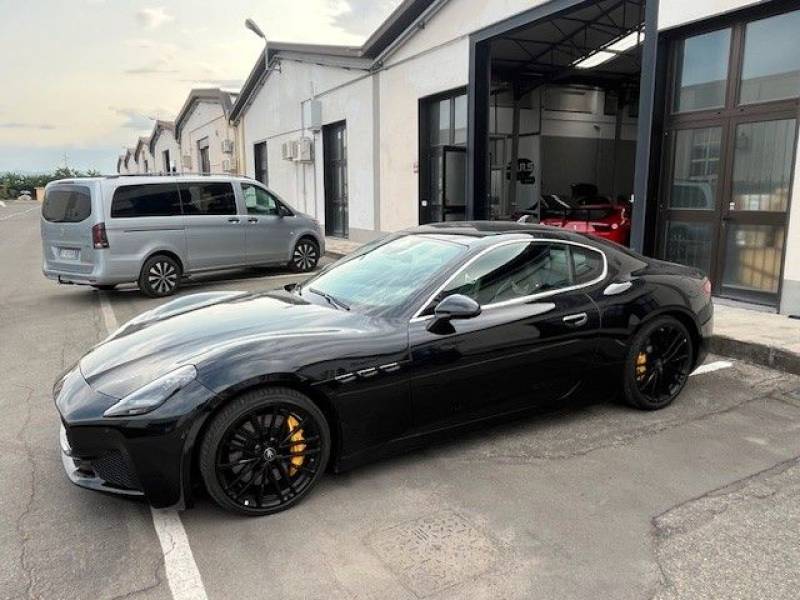 Maserati Granturismo 3.0 V6 361kW Modena GERMAN DOCS