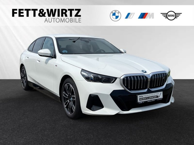 BMW i5 xDrive40 M Sport-AHK-DA-Prof.-PA-Plus-BandW