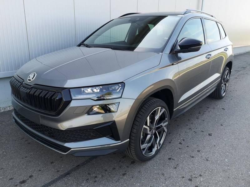 Skoda Karoq 2.0TDI Sportline DSG 4x4 AHK Matrix Pano S