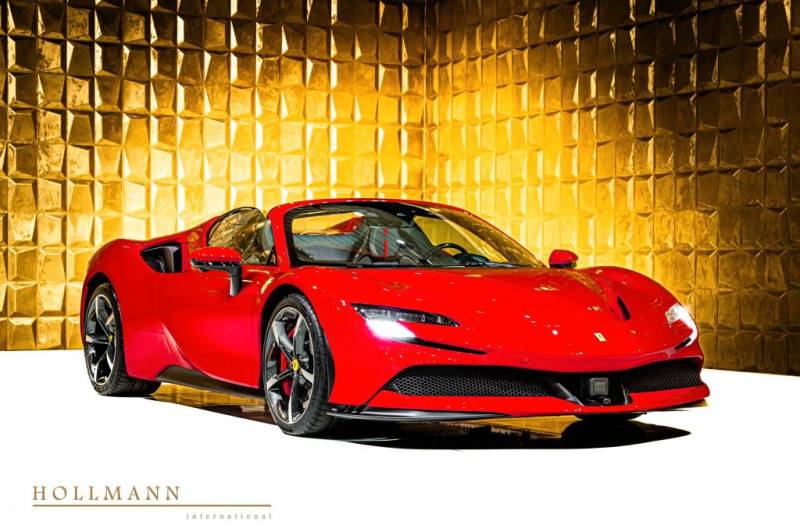 Ferrari SF90 SPIDER + LEDS + CARBON + LIFT + STOCK +