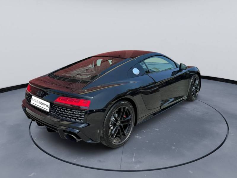 Audi R8 Coupe 5.2 FSI RWD/PERFORMANCE/BLACK-RED