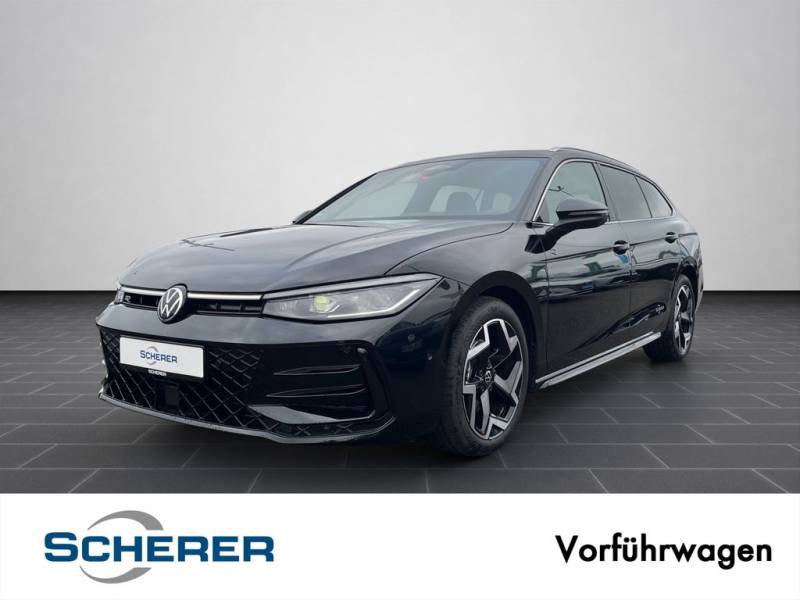 Volkswagen Passat R-Line DSG/AHK/NAVI/IQ-DRIVE/MATRIX-LED/