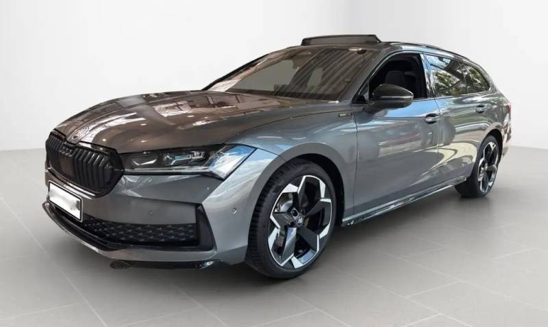 Skoda Superb 2.0 TDI 4x4 Sportline Combi+STH+AHK+PANO