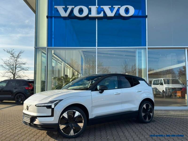 Volvo EX30 Single Motor Extended Range Ultra