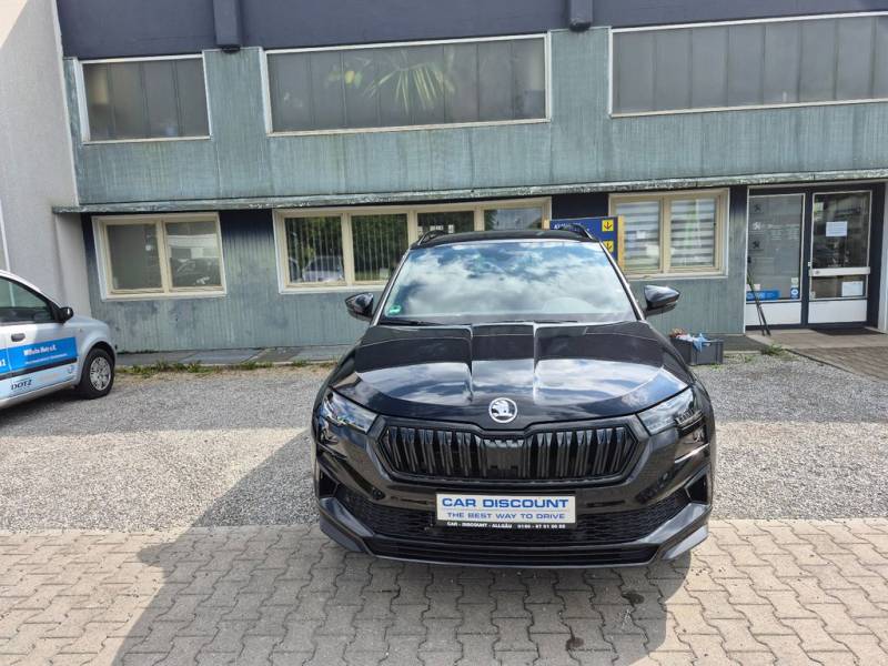 Skoda Karoq 1.5l TSI ACT Sportline AHK,RFK,Pano,19Zoll