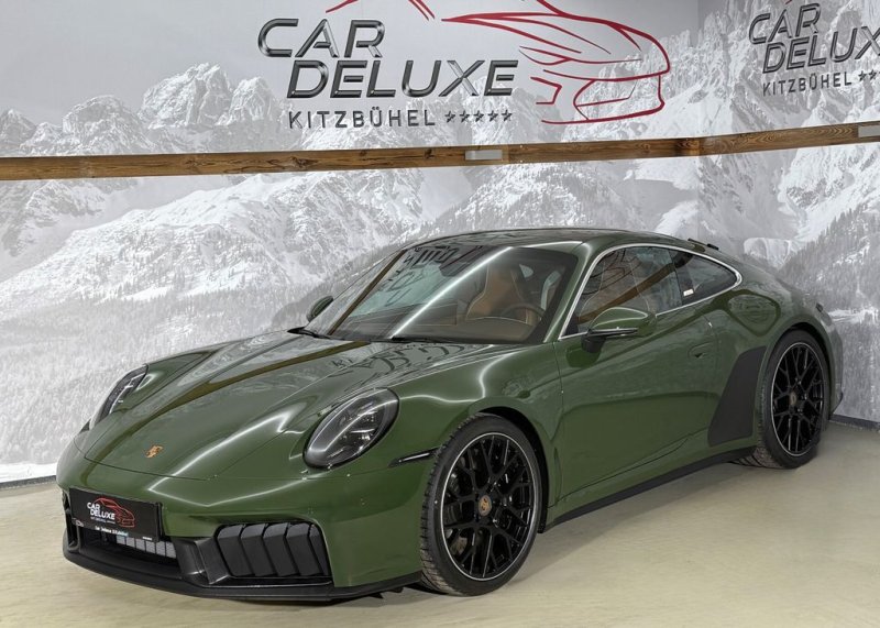 Porsche 992 Carrera 4 GTS Cuarenta Edition/1 of 40