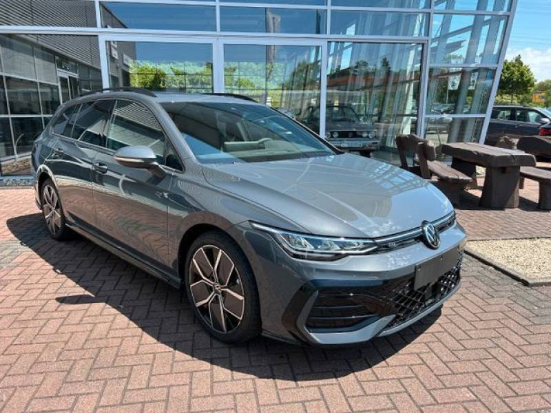 Volkswagen Golf Variant 2.0 TDi DSG R-Line AHK Matrix Pano