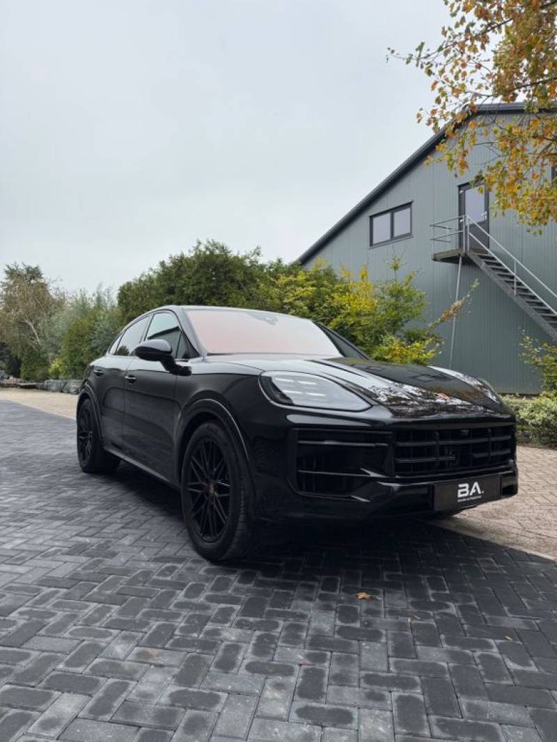 Porsche Cayenne Coupe GTS BLACK EDITION FULL
