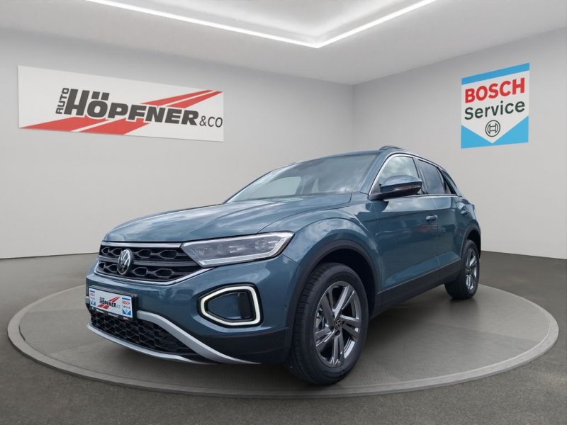 Volkswagen T-Roc Life 1.5 TSI DSG / AHK / 17" / LED PLUS /