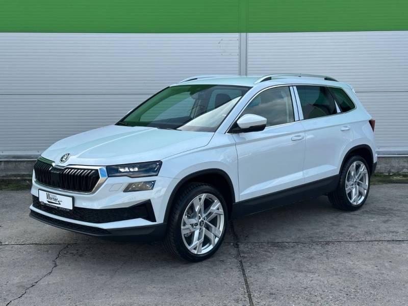 Skoda DSG 4x4 130 Premium ACC NAVI STHZ eHK LM19"AHK