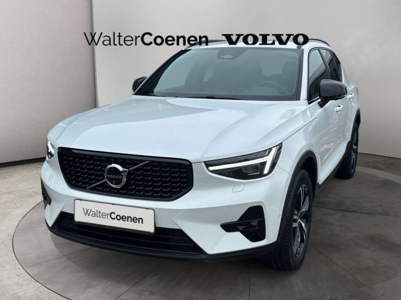 Volvo XC40 B3 B DKG Plus Dark 360° Business-Paket Fron
