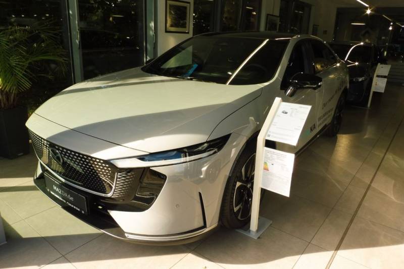 Mazda 6e Takumi Leder Panorama 360° Kamera