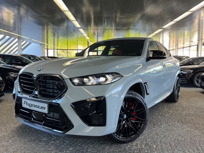 BMW X6 M Comp. SKY LOUNGE*CARBON*MASSAGE*SOFT CLOSE