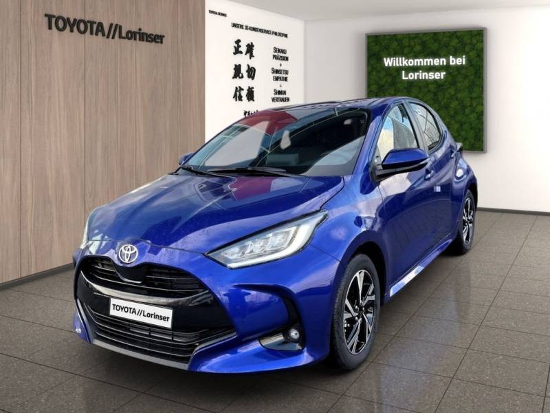 Toyota Yaris 1.5 Teamplayer Kam.+KlimaA+LED+SHZ+ACC+AUT