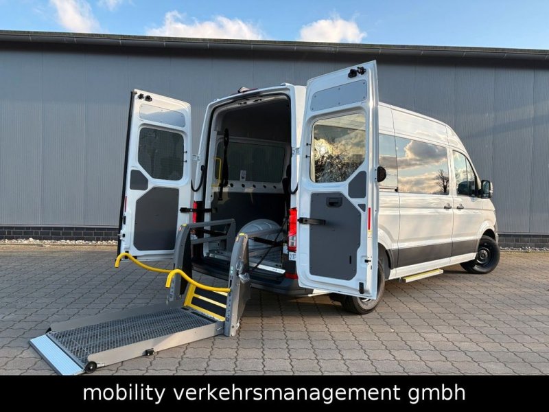 Volkswagen Crafter Kasten 35 Rollstuhl Lift Smartfloor AMF