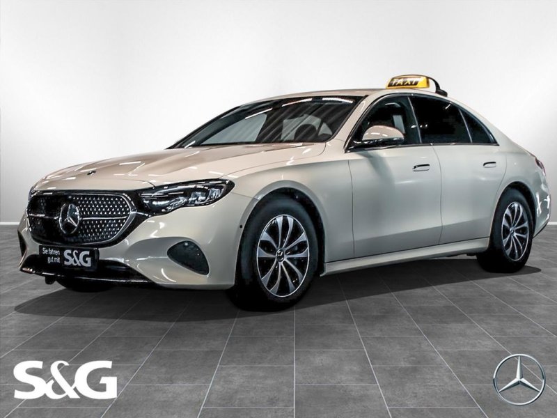 Mercedes-Benz E 200 d inkl. TAXI-Paket Premium Folierung Stand