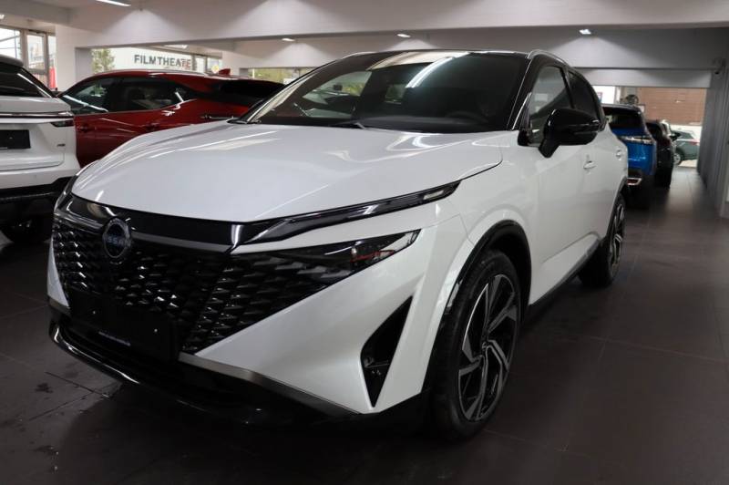 Nissan Qashqai 1.3 Tekna+ Memory BOSE HUD Alcantara 20"