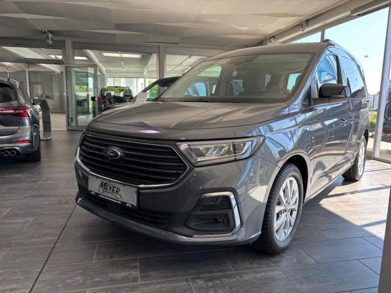 Ford Tourneo Connect PHEV Titanium