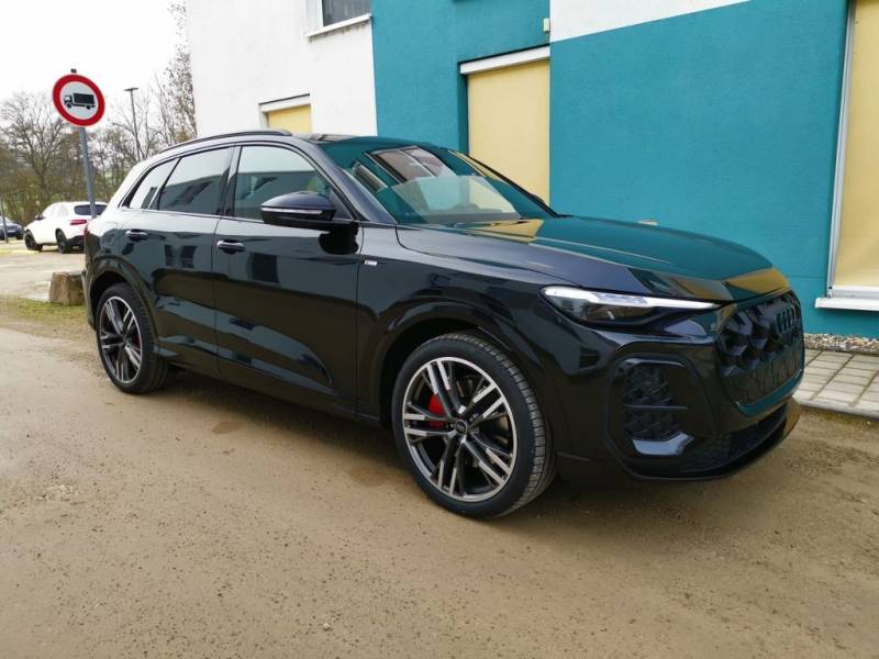 Audi Q5 SUV 2.0TDI Quatt/NEU/HeadUp/3xDIS/21/BandO/VOLL